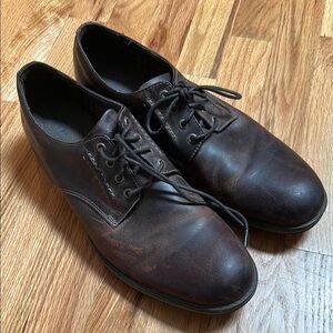 Clarks Brown Leather Oxfords Timeless Elegance